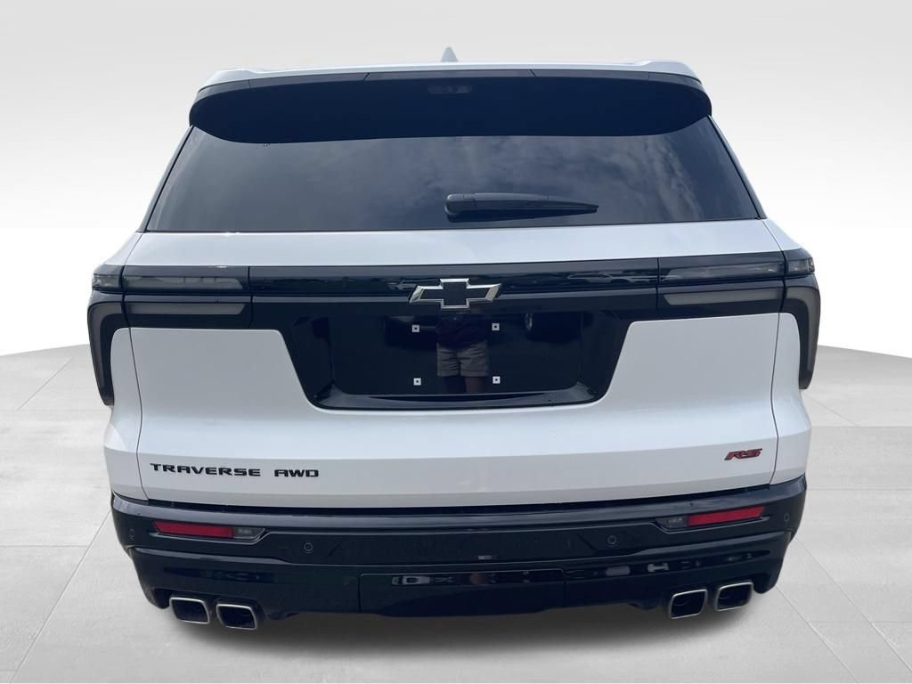 Used 2025 Chevrolet Traverse RS w/ LPO, Floor Liner Package AWD/4WD image 18