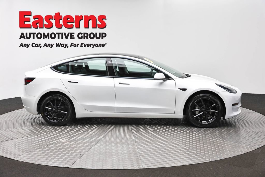 Used 2021 Tesla Model 3 Standard Range Plus RWD image 4