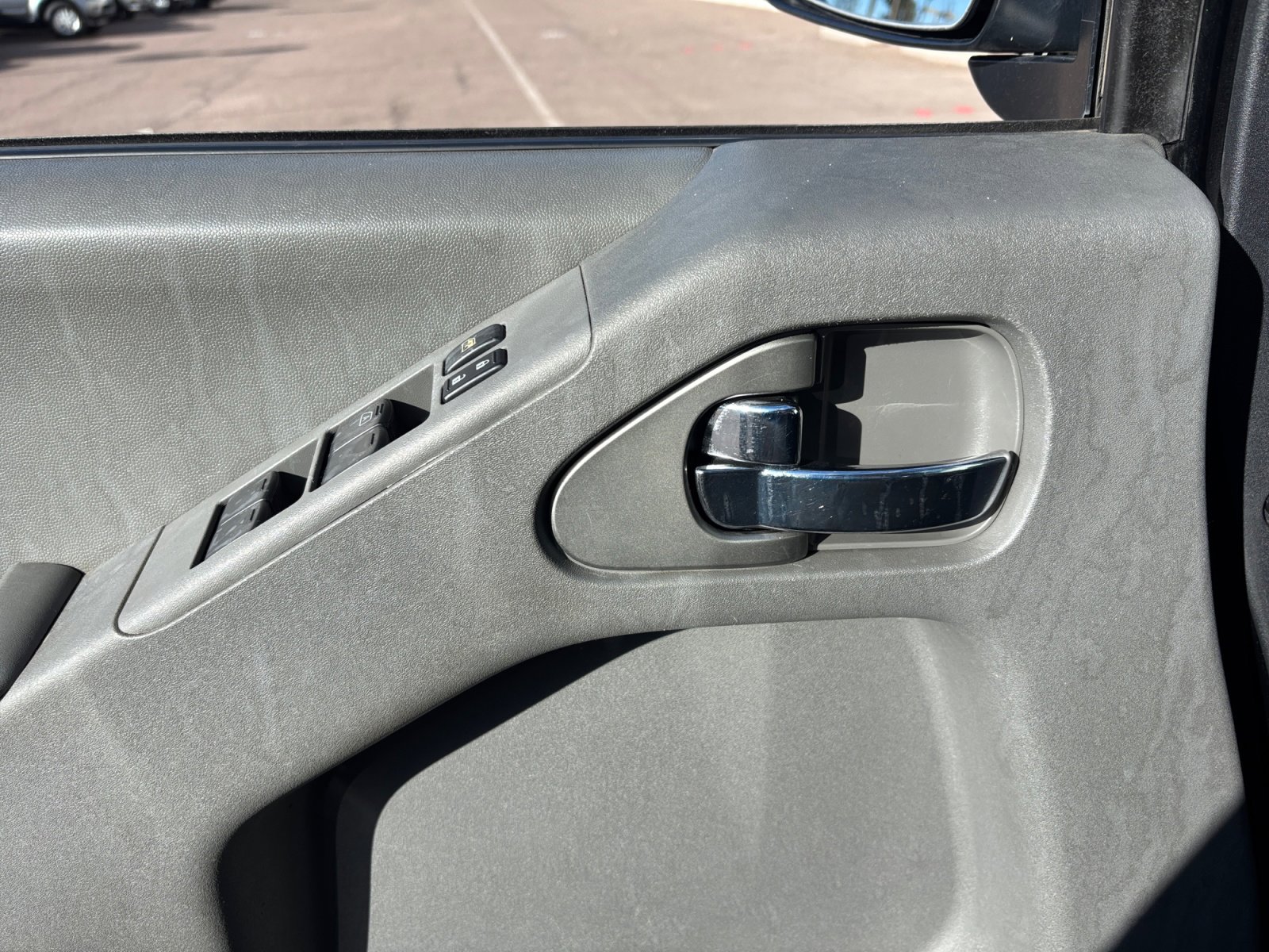 Used 2016 Nissan Frontier SV image 16