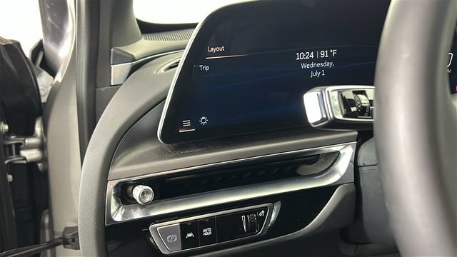 Used 2024 Cadillac Lyriq Tech RWD image 19