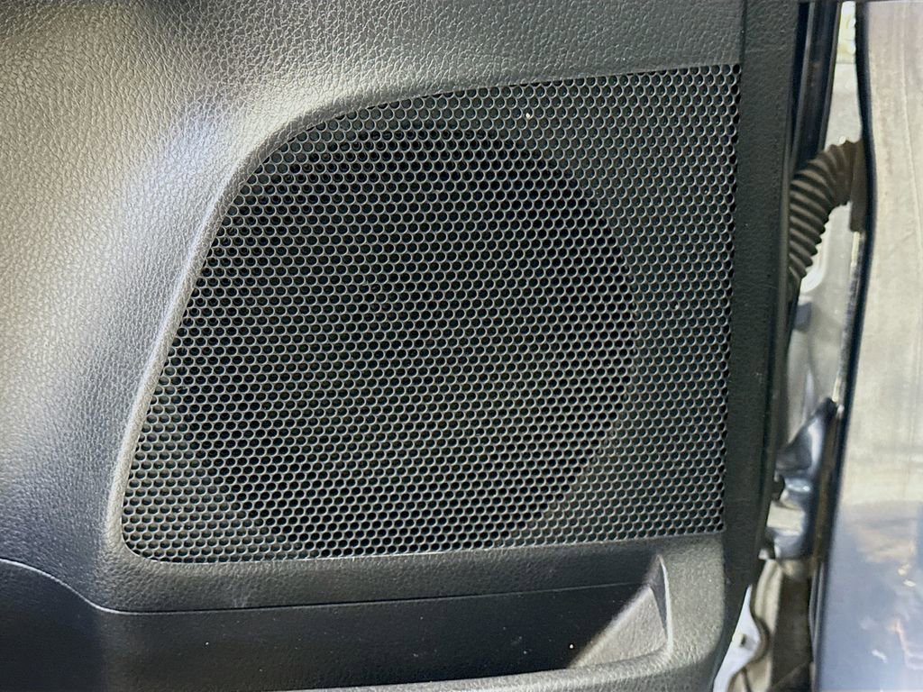 Used 2013 Toyota RAV4 Limited image 19