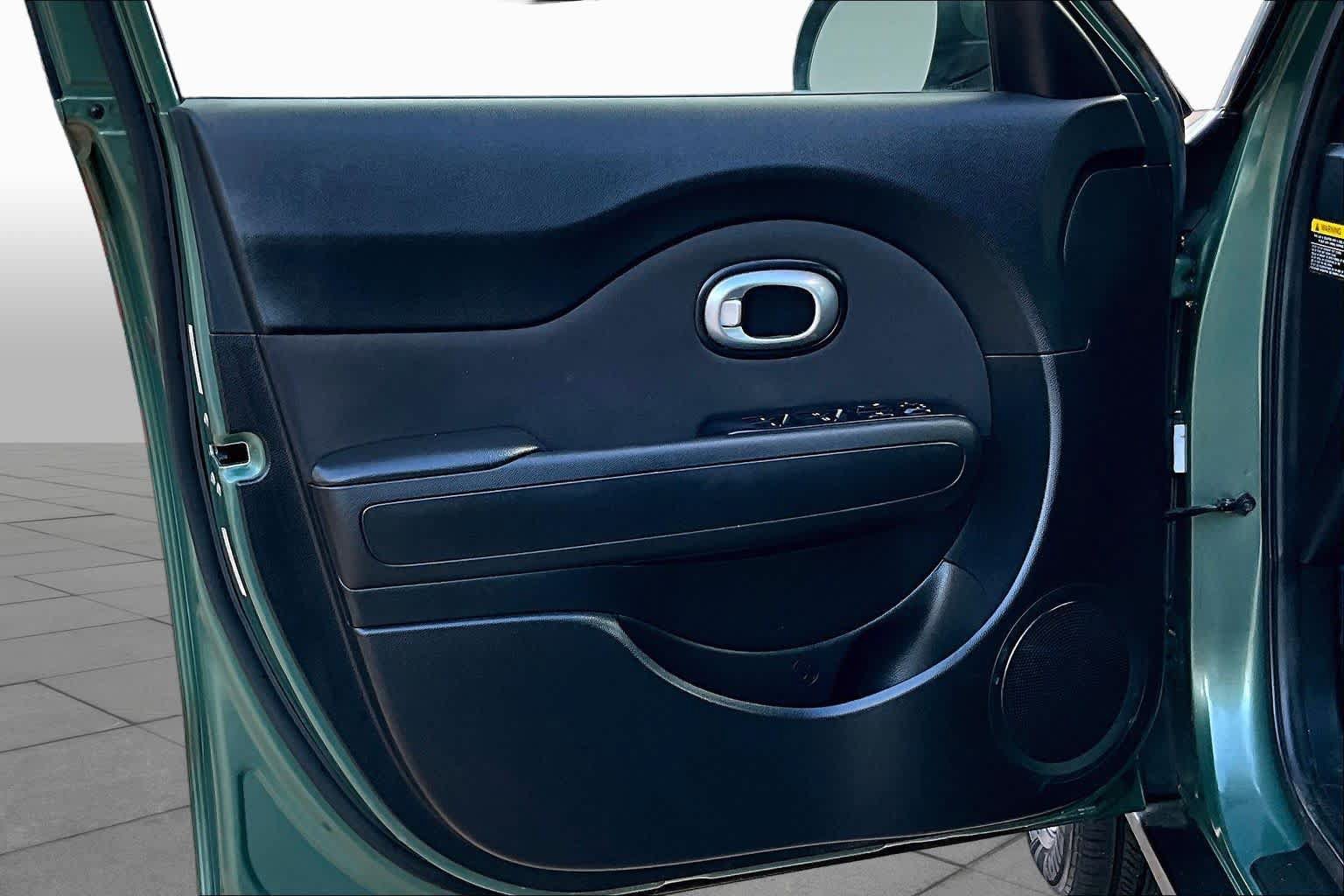 Used 2014 Kia Soul FWD image 20