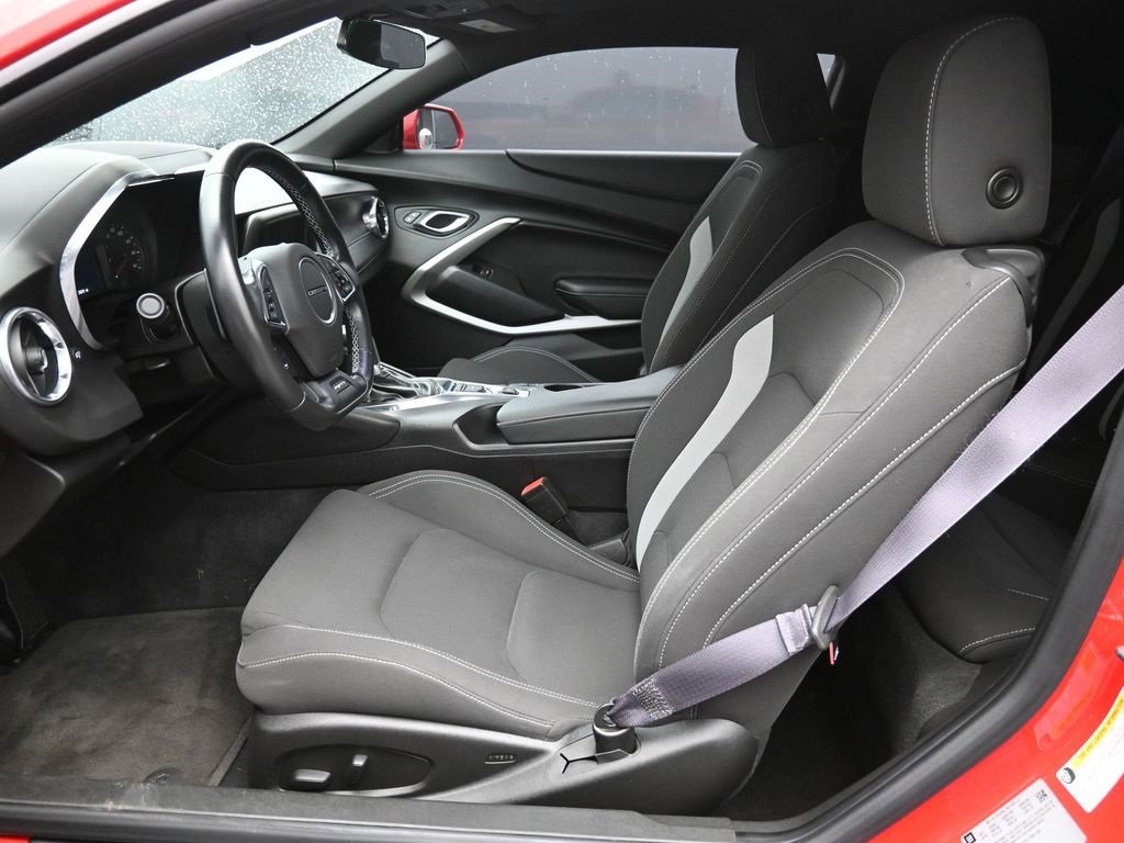 Used 2017 Chevrolet Camaro LT image 18