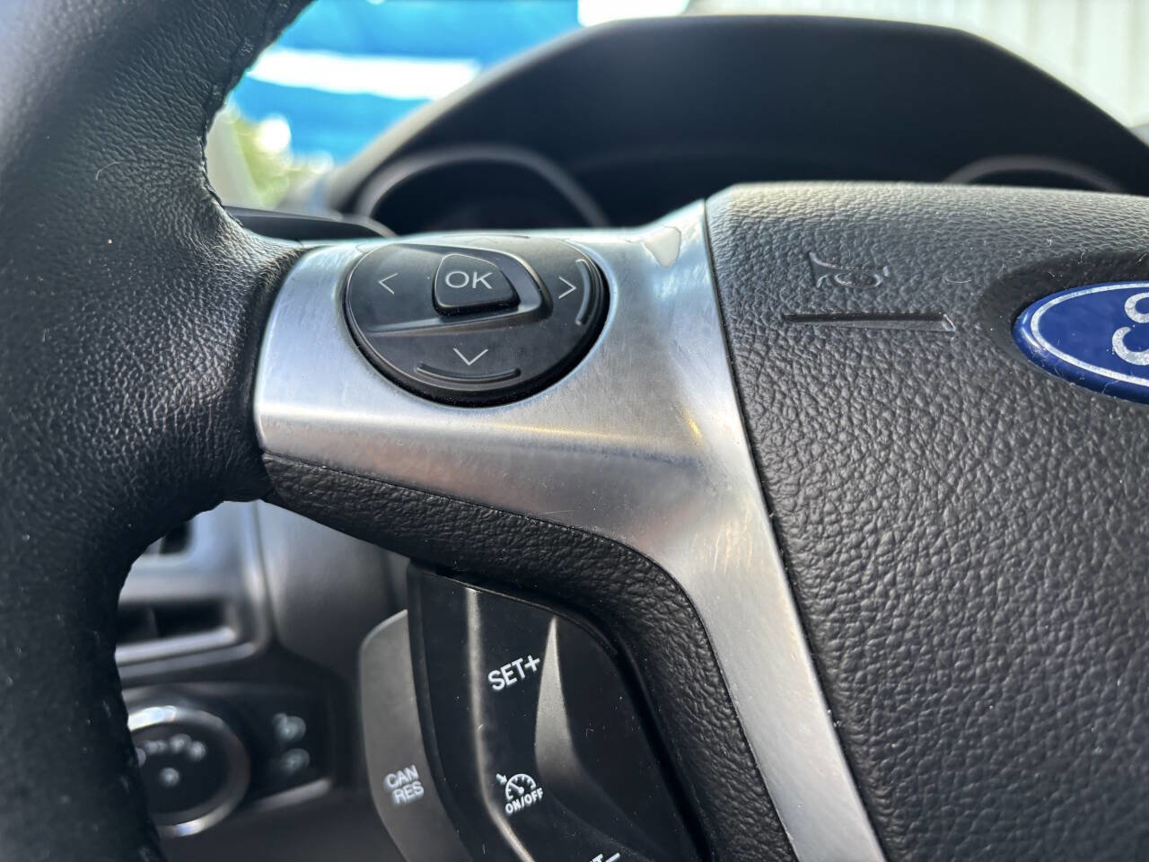 Used 2012 Ford Focus SEL image 25