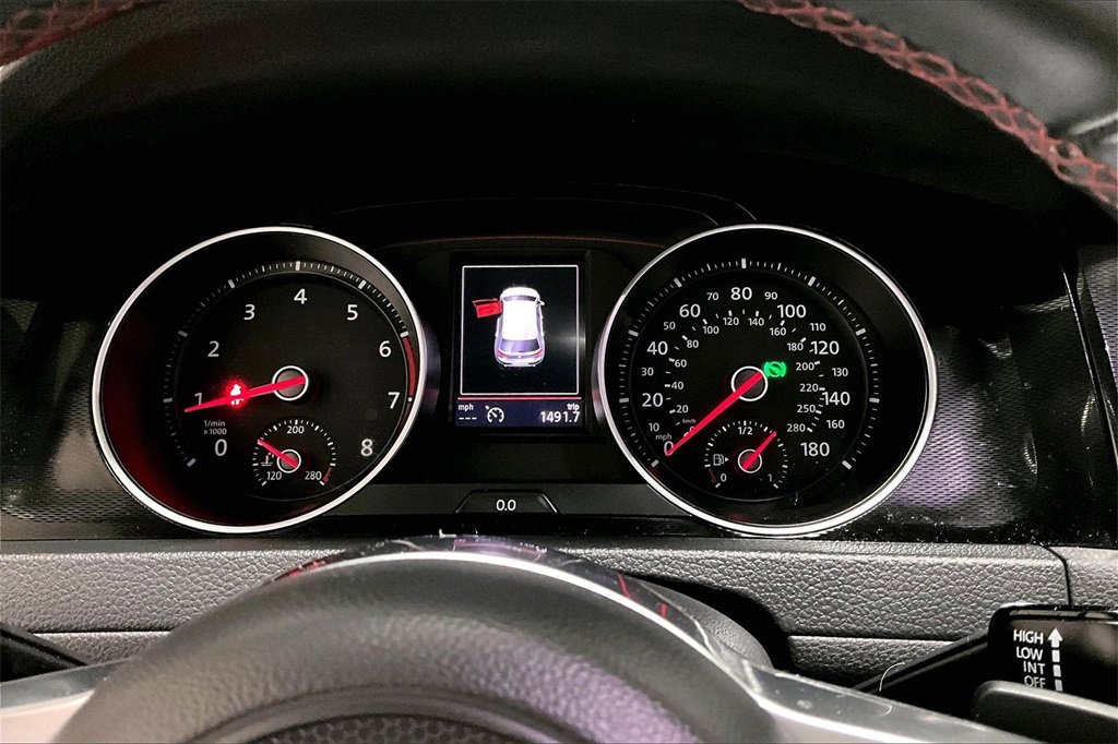 Used 2017 Volkswagen GTI S image 12