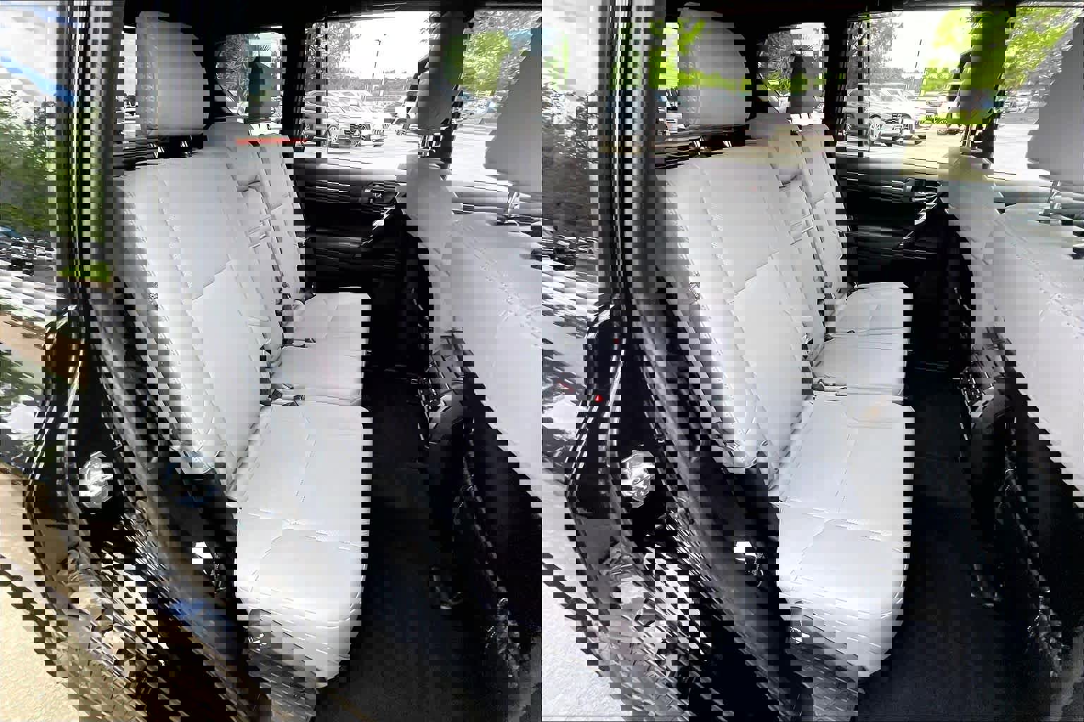 Used 2023 Lexus GX 460 w/ Black Line Special Edition AWD/4WD image 20