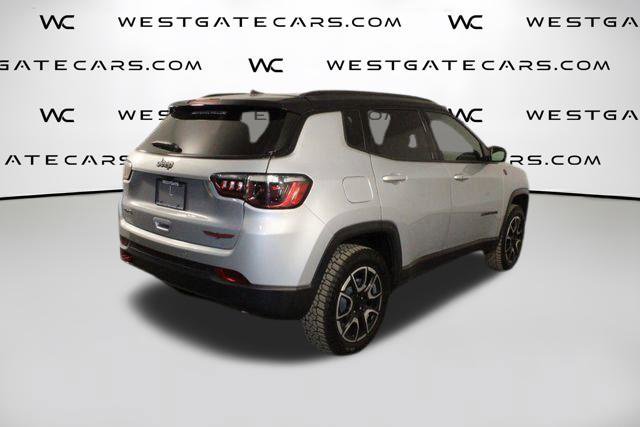 Used 2024 Jeep Compass Trailhawk AWD/4WD image 51