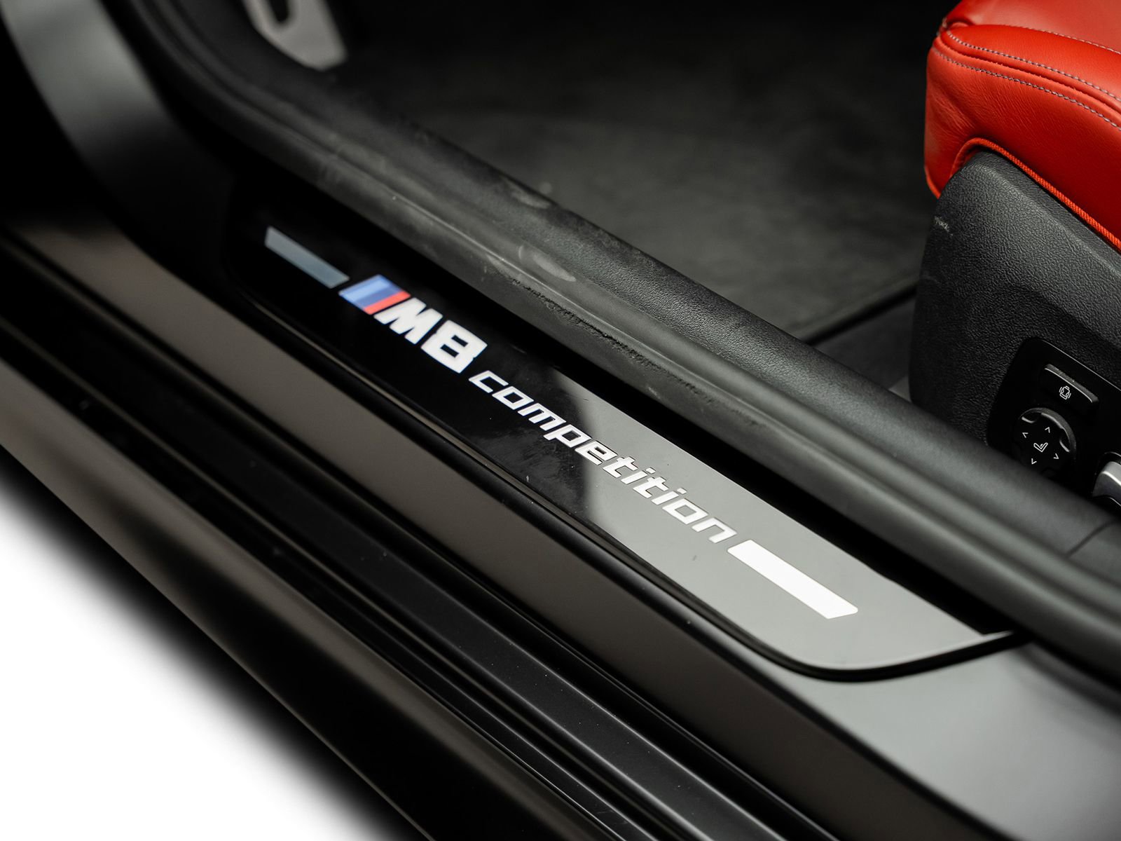 Used 2024 BMW M8 Gran Coupe xDrive Competition w/ M Carbon Exterior Package AWD/4WD image 64