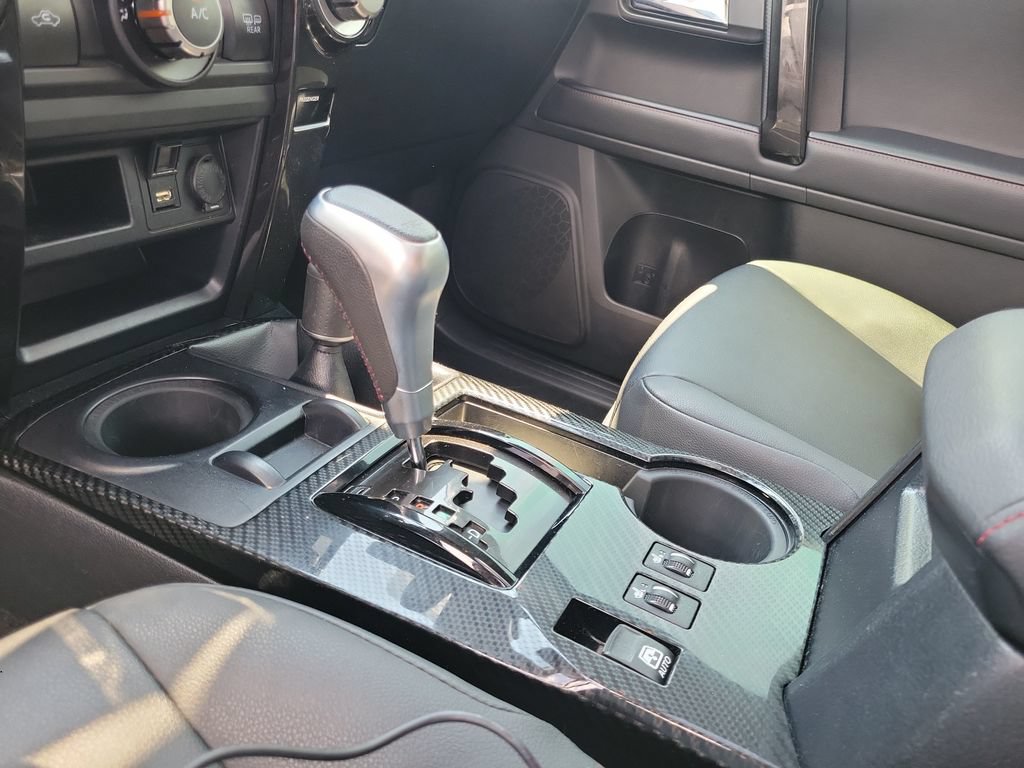 Used 2020 Toyota 4Runner TRD Off-Road Premium w/ Moonroof Package AWD/4WD image 29
