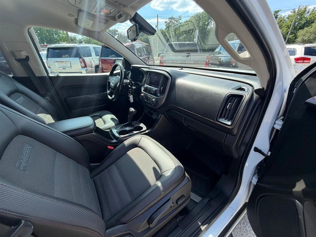Used 2019 GMC Canyon All Terrain w/ All Terrain X Package AWD/4WD image 11