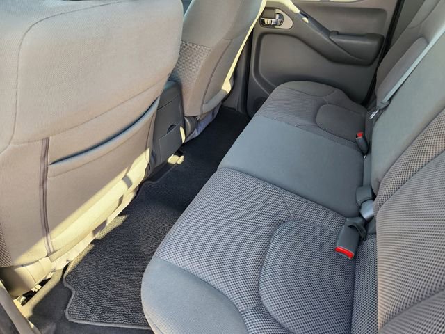 Used 2021 Nissan Frontier SV image 33