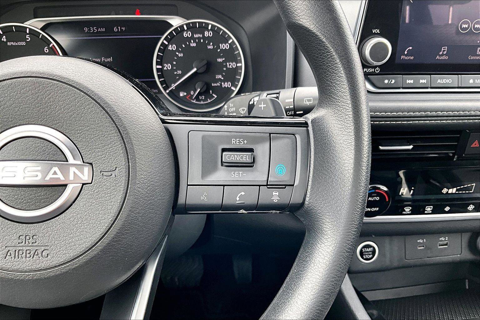 Used 2023 Nissan Rogue SV image 20