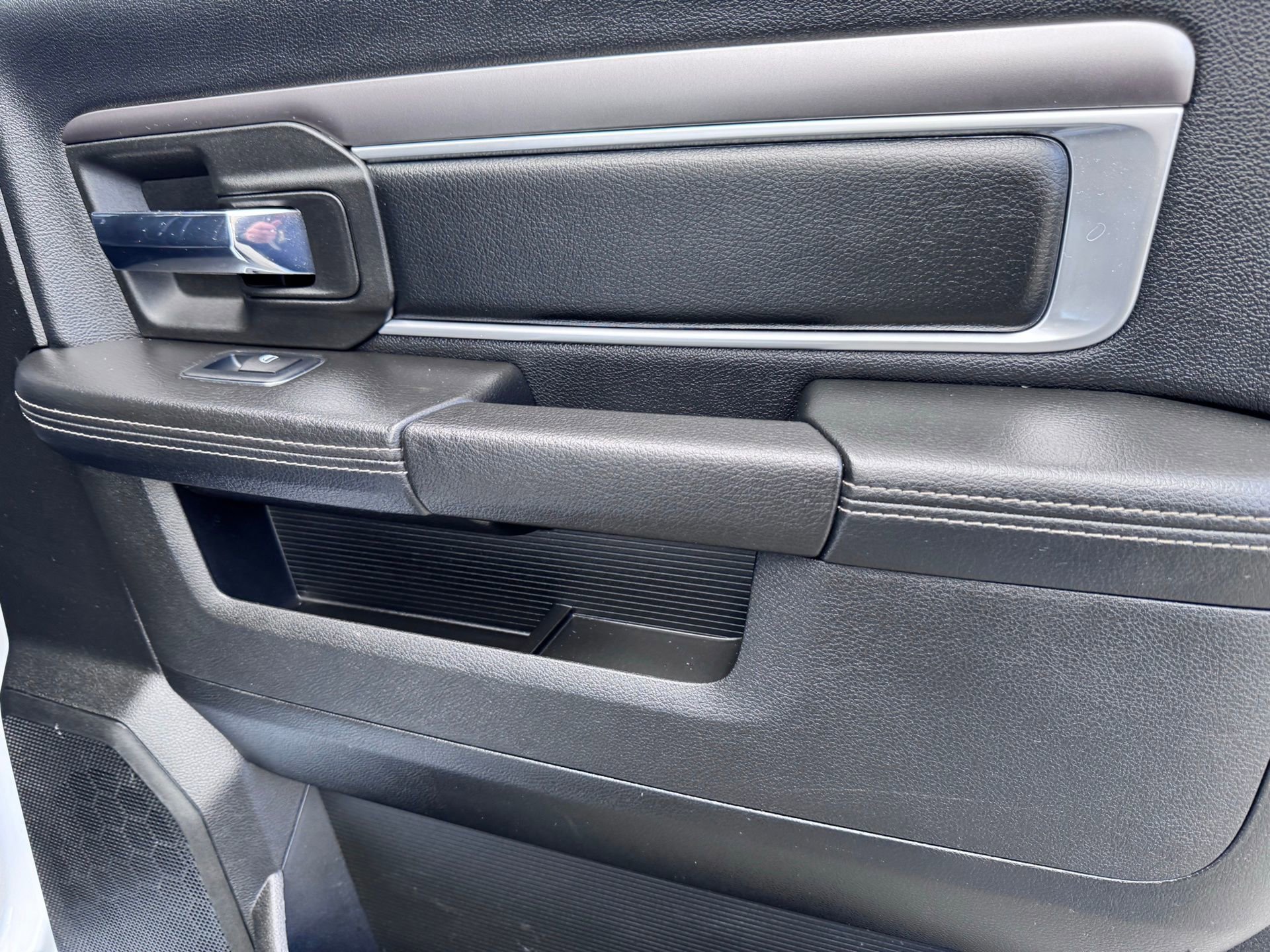 Used 2021 RAM 1500 Classic Warlock image 19