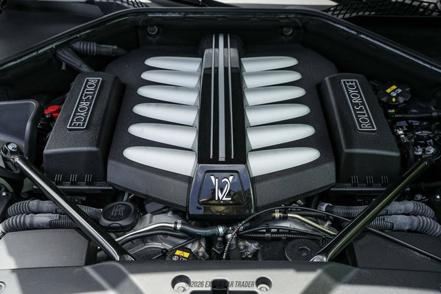 Used 2019 Rolls-Royce Dawn RWD image 24