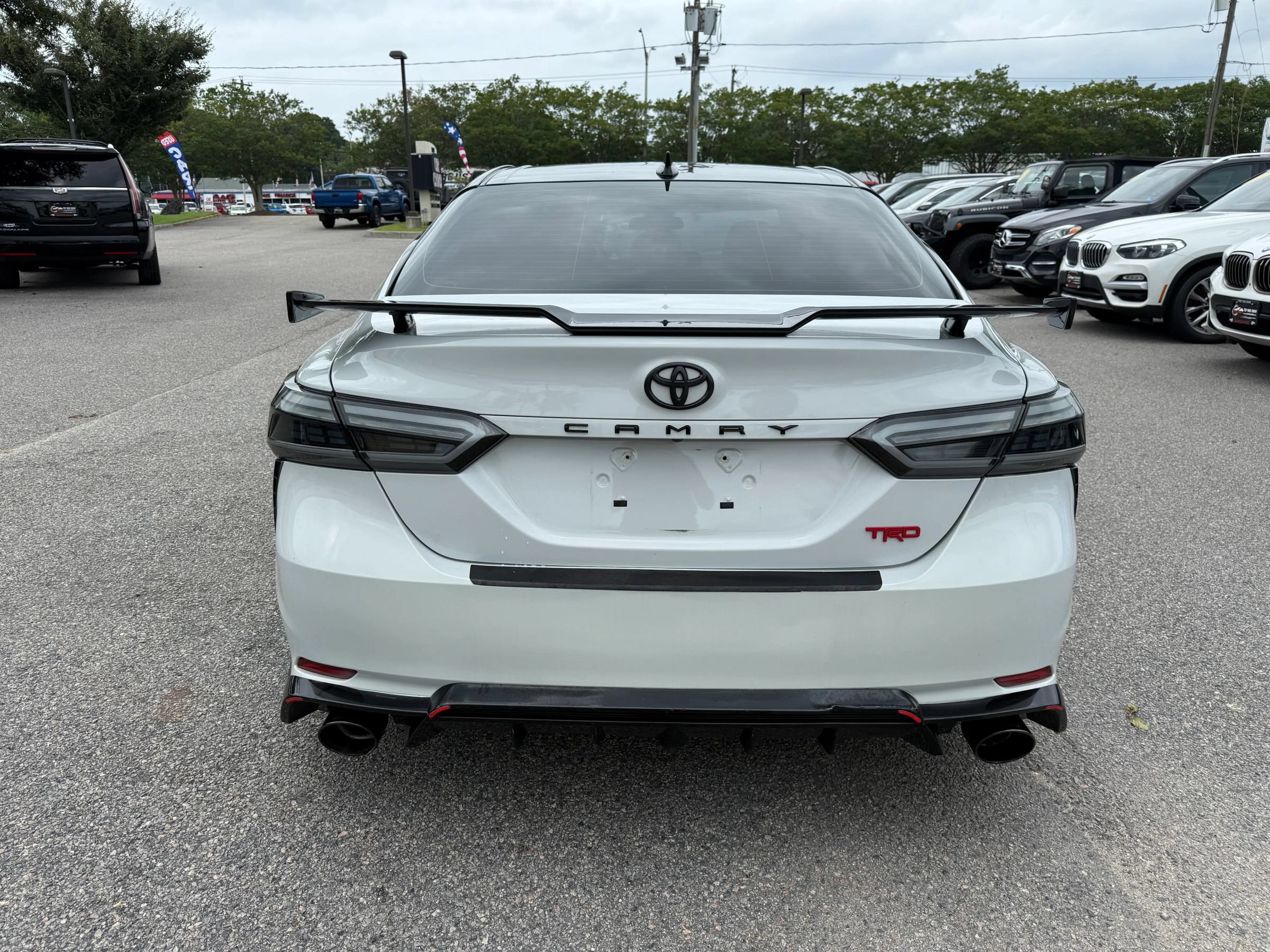 Used 2021 Toyota Camry TRD w/ TRD Package w/JBL Audio FWD image 9