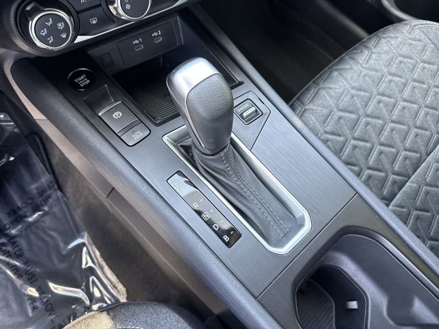 Used 2025 Nissan Kicks SV FWD image 31