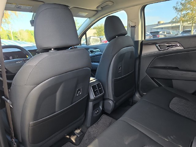 New 2027 Kia Sportage S FWD image 10