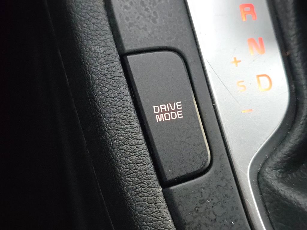 Used 2024 Kia Forte LXS image 25