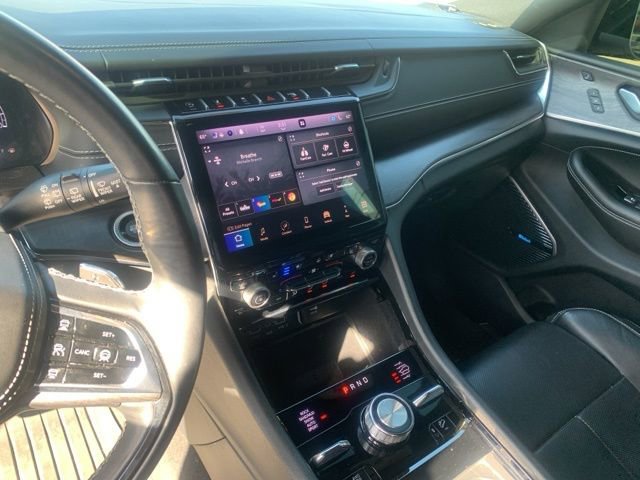 Used 2021 Jeep Grand Cherokee L Overland w/ Advanced Protech Group III AWD/4WD image 18