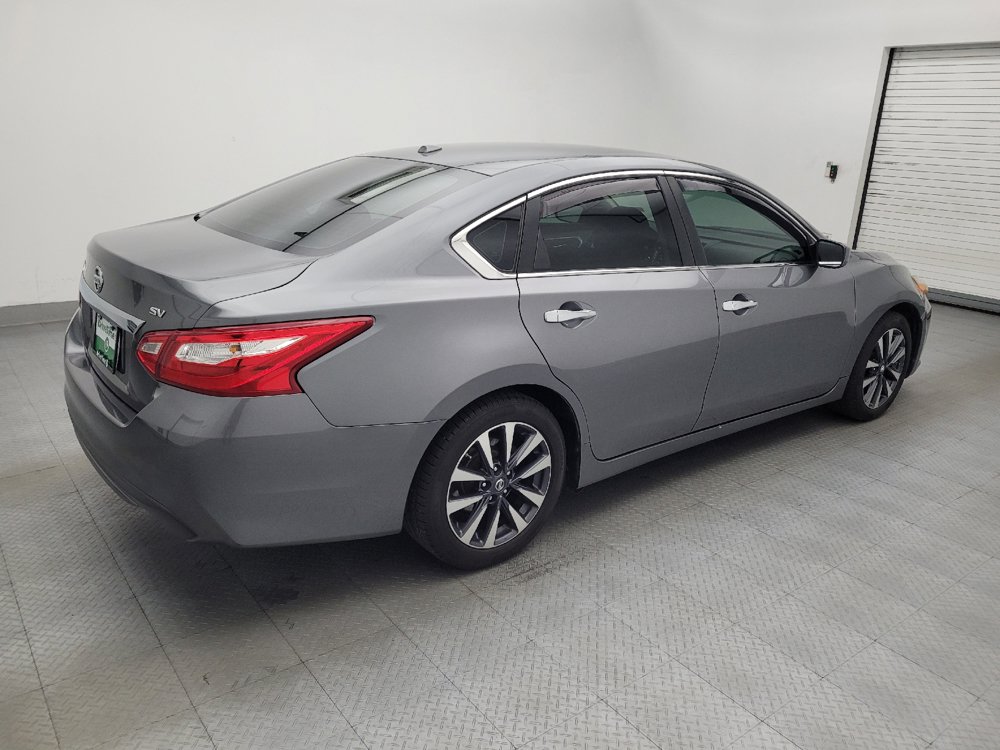 Used 2016 Nissan Altima 2.5 SV FWD image 10