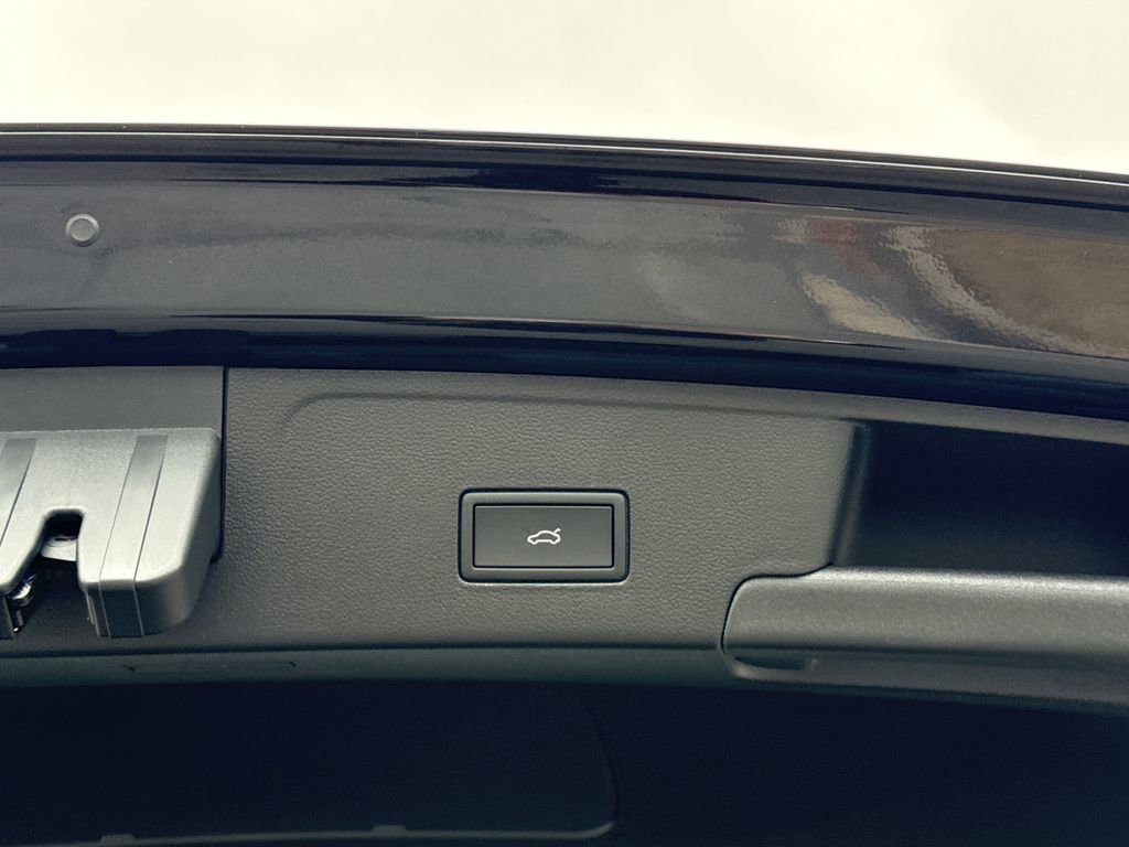 New 2026 Volkswagen Atlas Cross Sport SE image 16