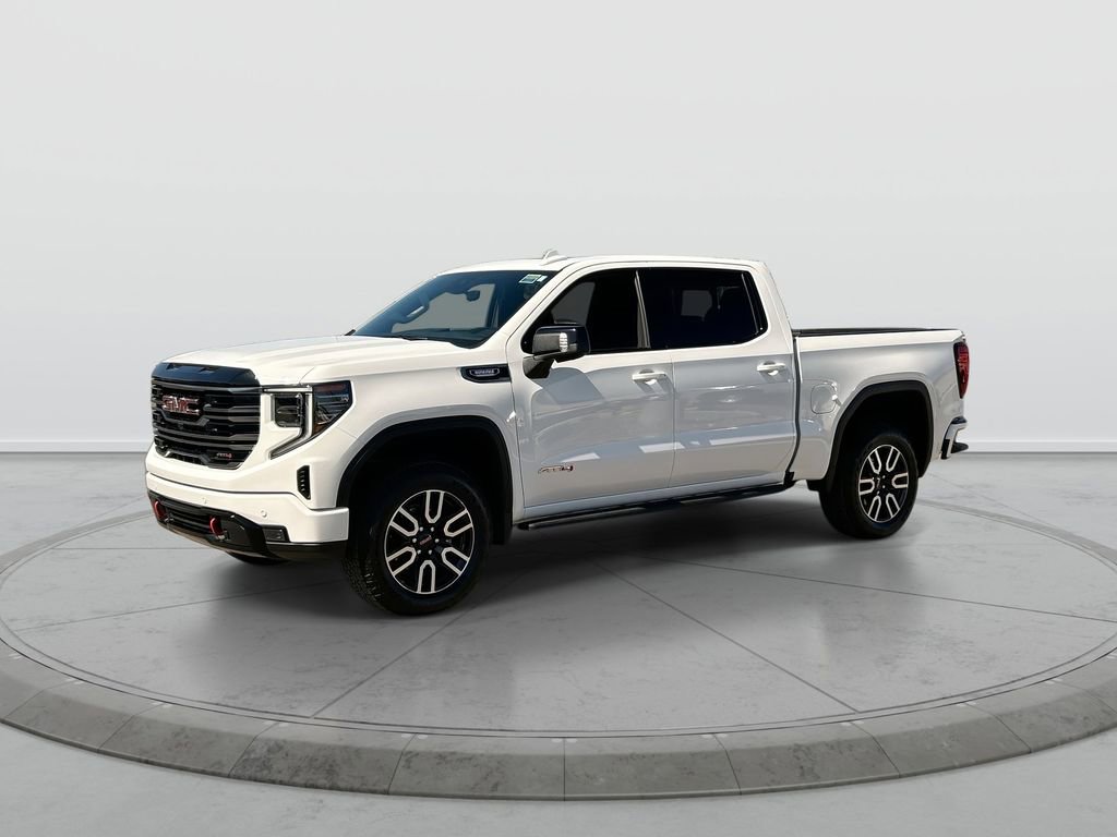 Used 2025 GMC Sierra 1500 AT4 w/ AT4 Premium Package AWD/4WD image 4