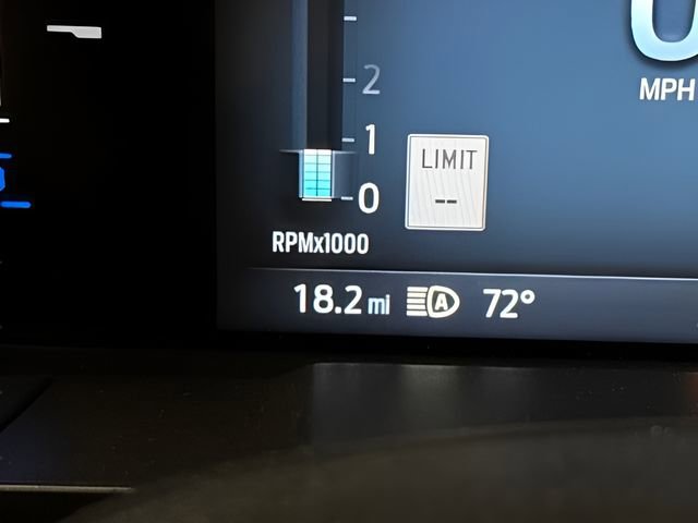 New 2025 Ford Maverick Lariat w/ Black Appearance Package image 16