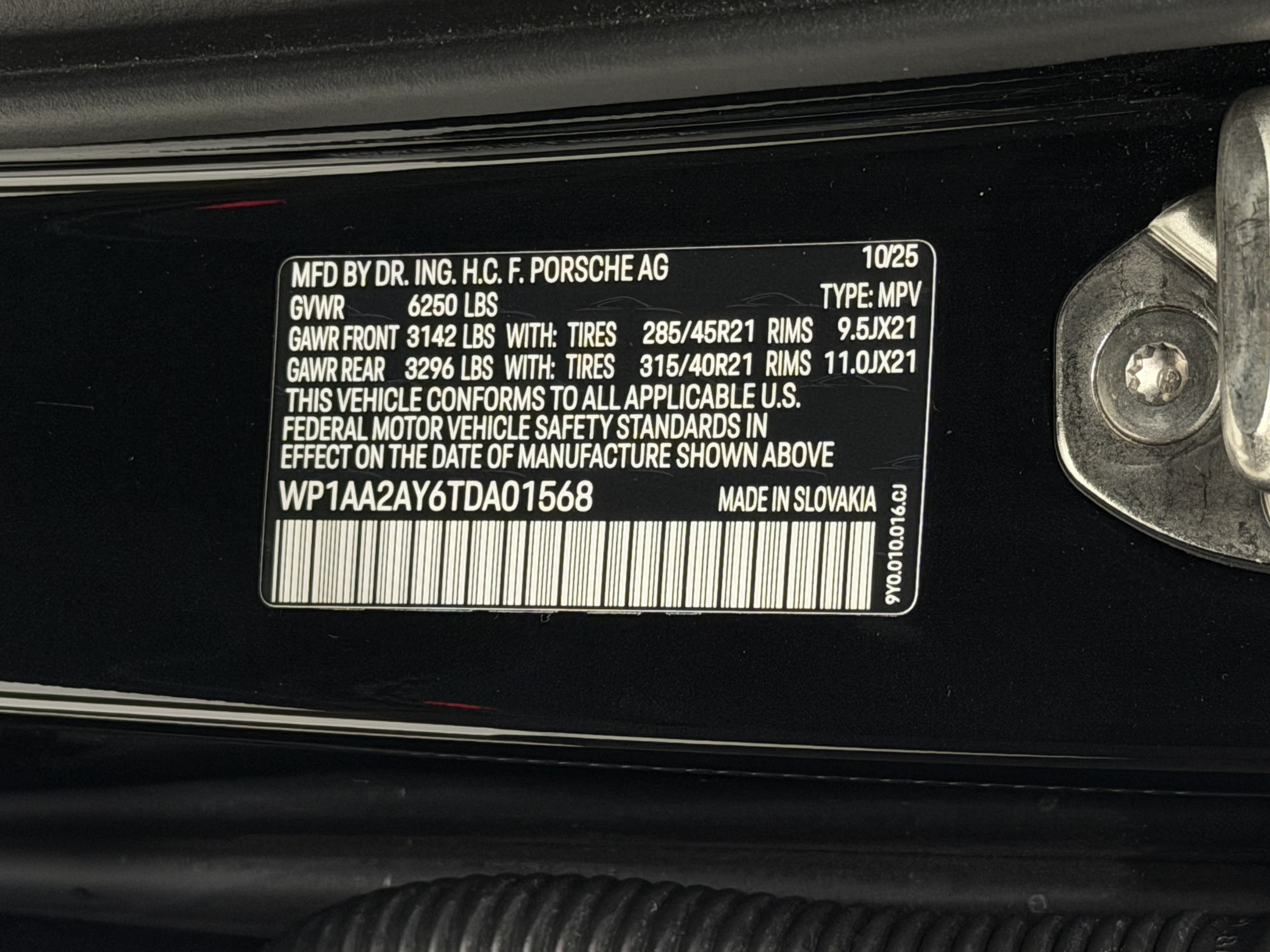 Certified 2026 Porsche Cayenne AWD/4WD image 57