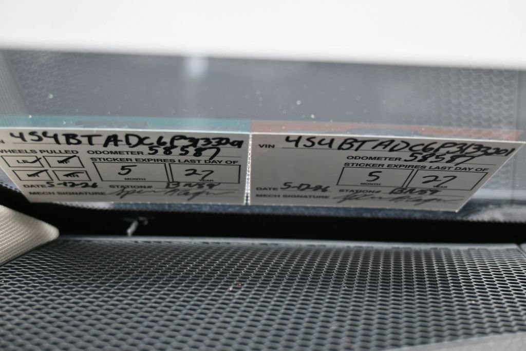 Used 2023 Subaru Outback Premium AWD/4WD image 10