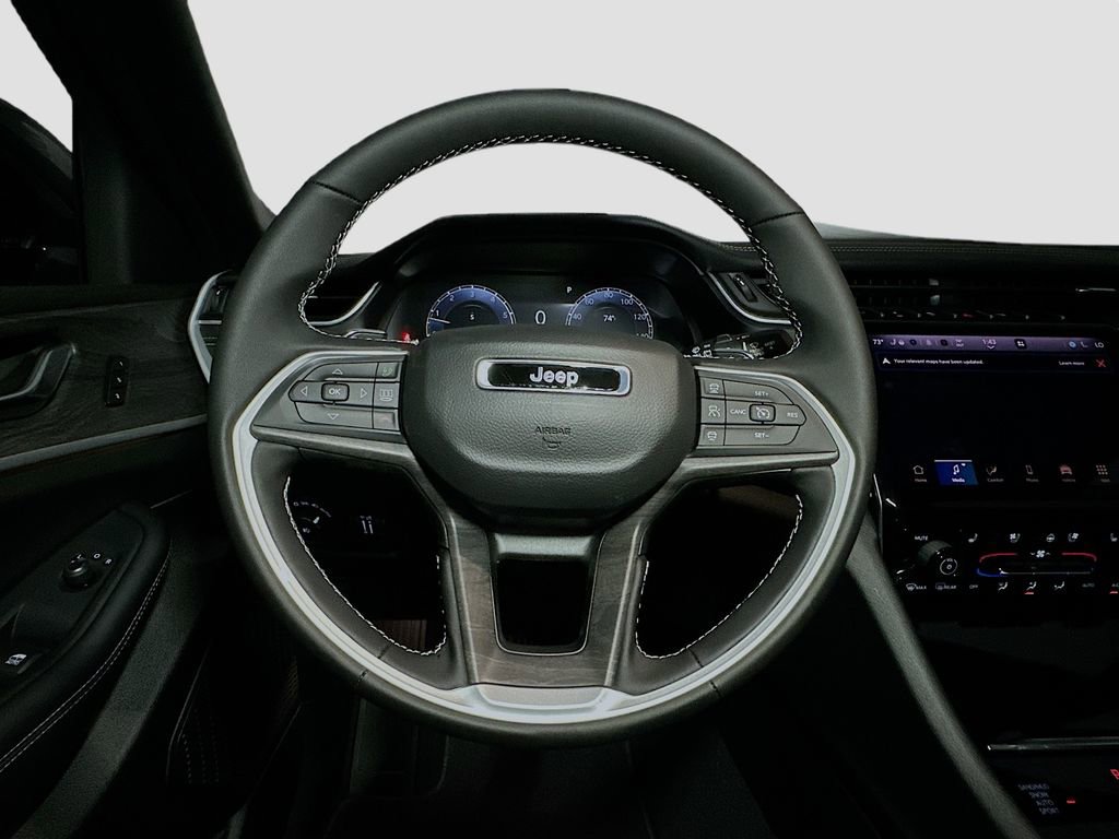 New 2025 Jeep Grand Cherokee L Limited w/ Luxury Tech Group II image 11