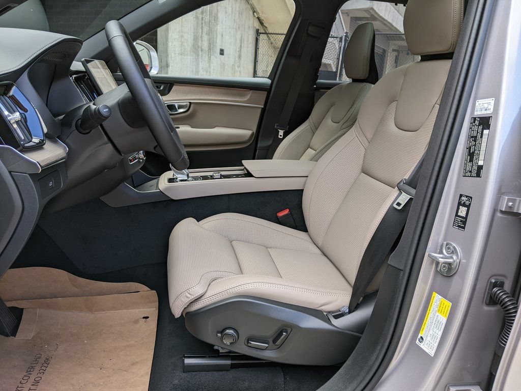 New 2026 Volvo XC90 B6 Ultra w/ Protection Package Premier AWD/4WD image 11