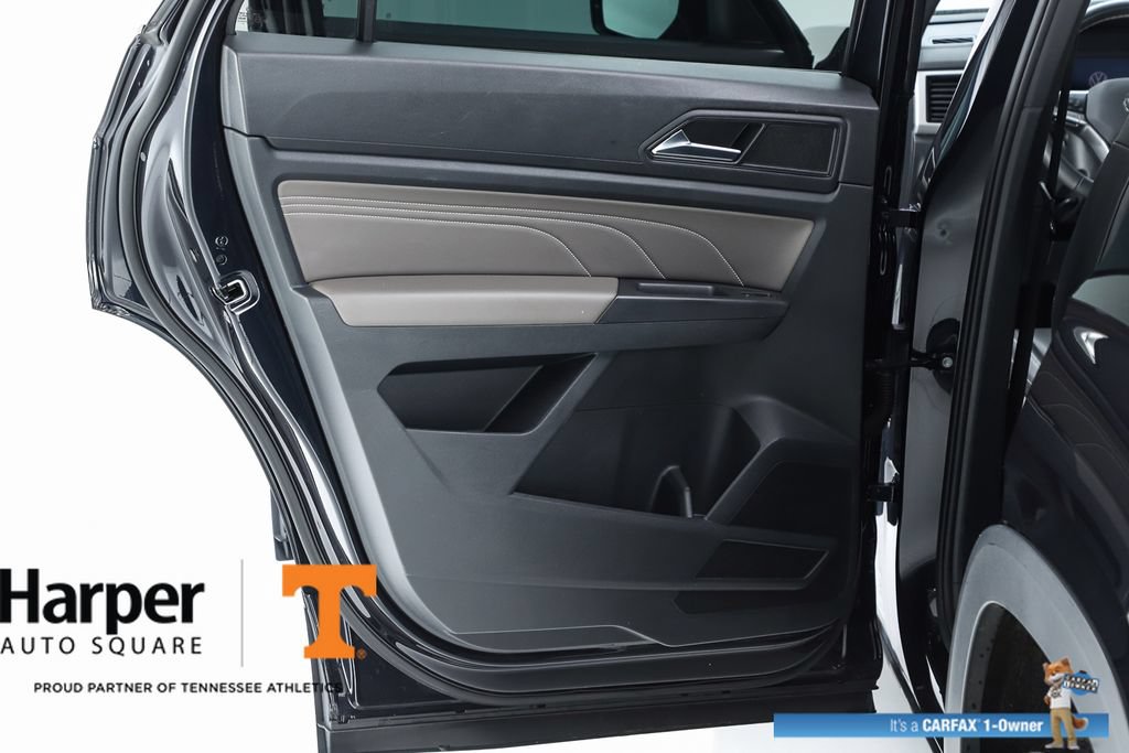 Used 2023 Volkswagen Atlas Cross Sport SE w/ Panoramic Sunroof Package AWD/4WD image 17