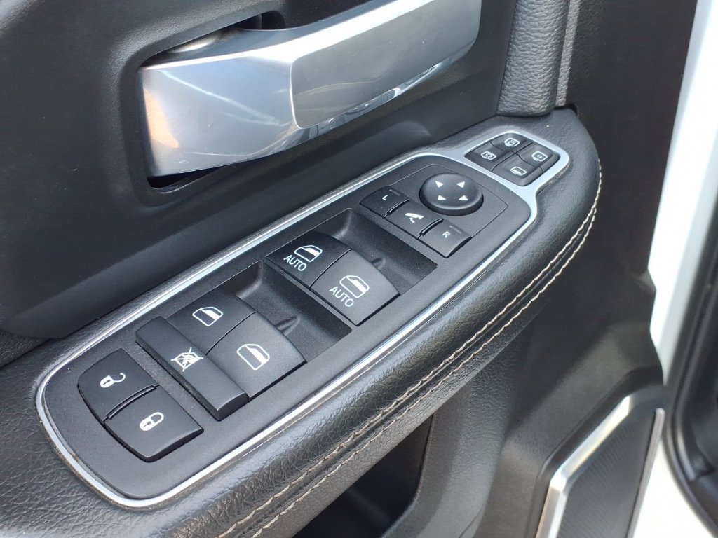 Used 2024 RAM 2500 Laramie w/ Safety Group AWD/4WD image 21