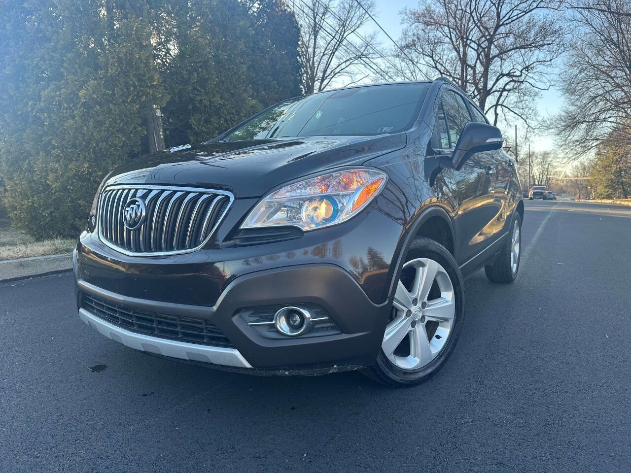 Used 2015 Buick Encore Leather AWD/4WD image 2