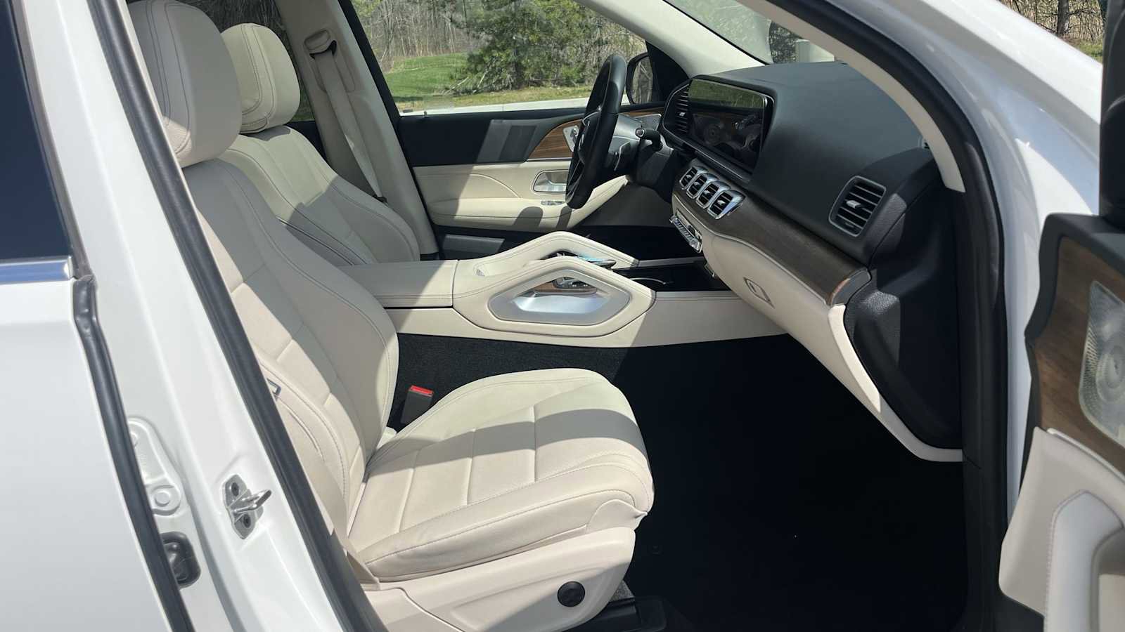 Certified 2024 Mercedes-Benz GLE 450 4MATIC image 11