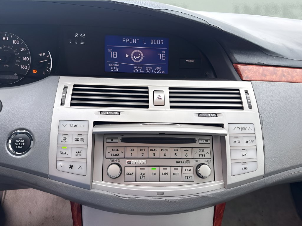 Used 2007 Toyota Avalon Limited FWD image 12