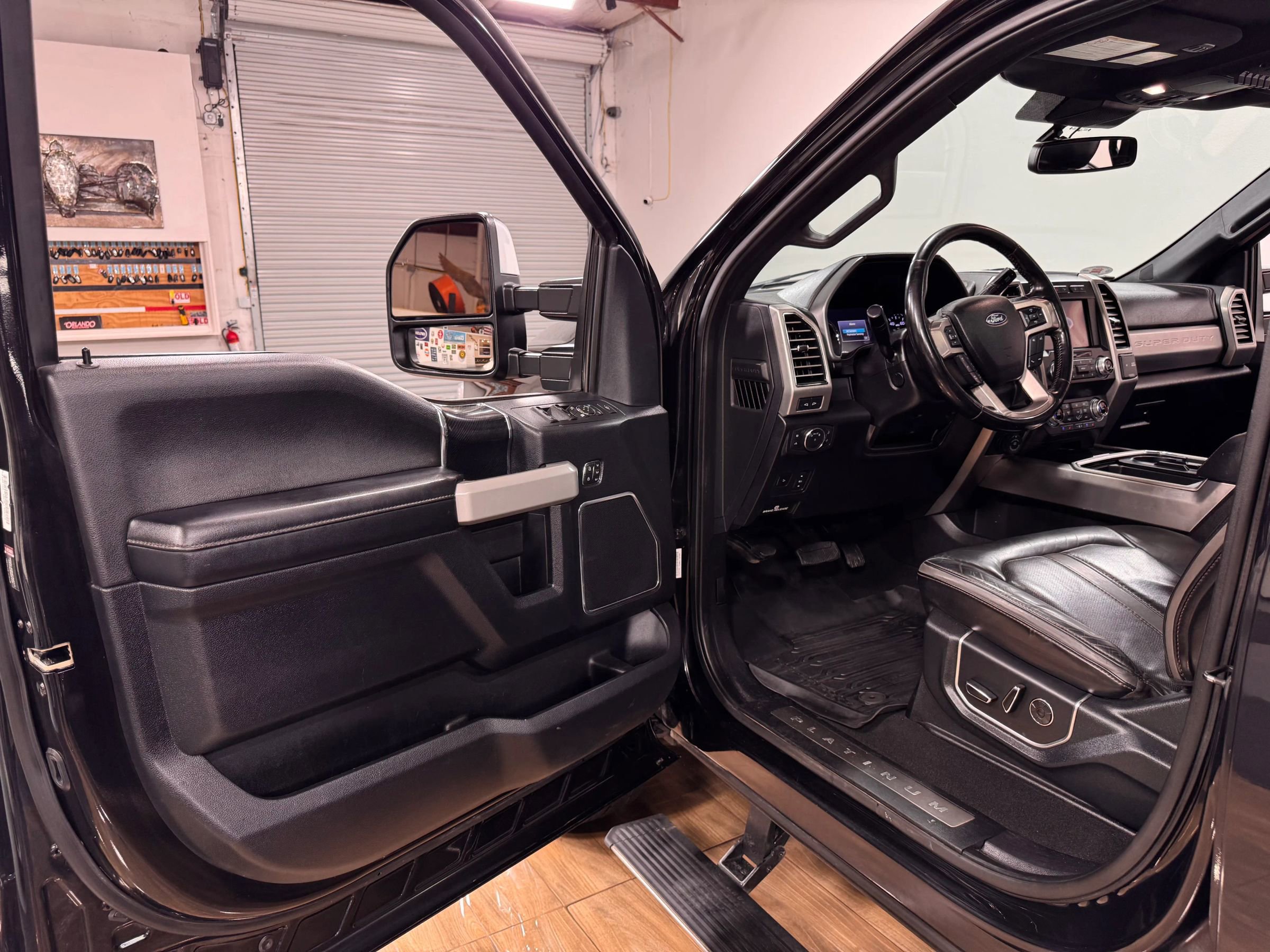 Used 2020 Ford F250 Platinum w/ FX4 Off-Road Package image 11