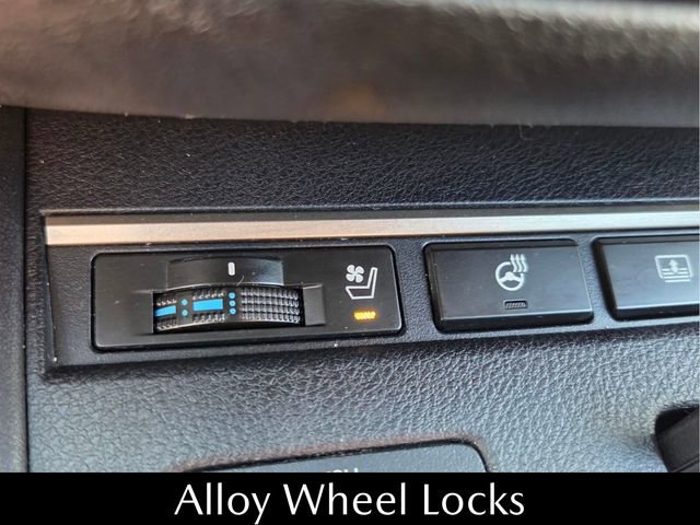 Used 2017 Lexus ES 350 w/ Luxury Package FWD image 26