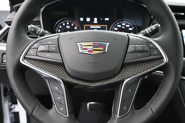 New 2026 Cadillac XT5 Sportv w/ LPO, Floor Liner Package AWD/4WD image 23