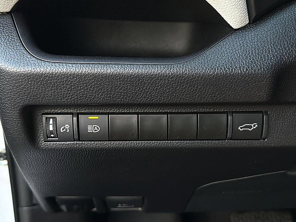 Used 2024 Toyota RAV4 XLE w/ Convenience Package image 20