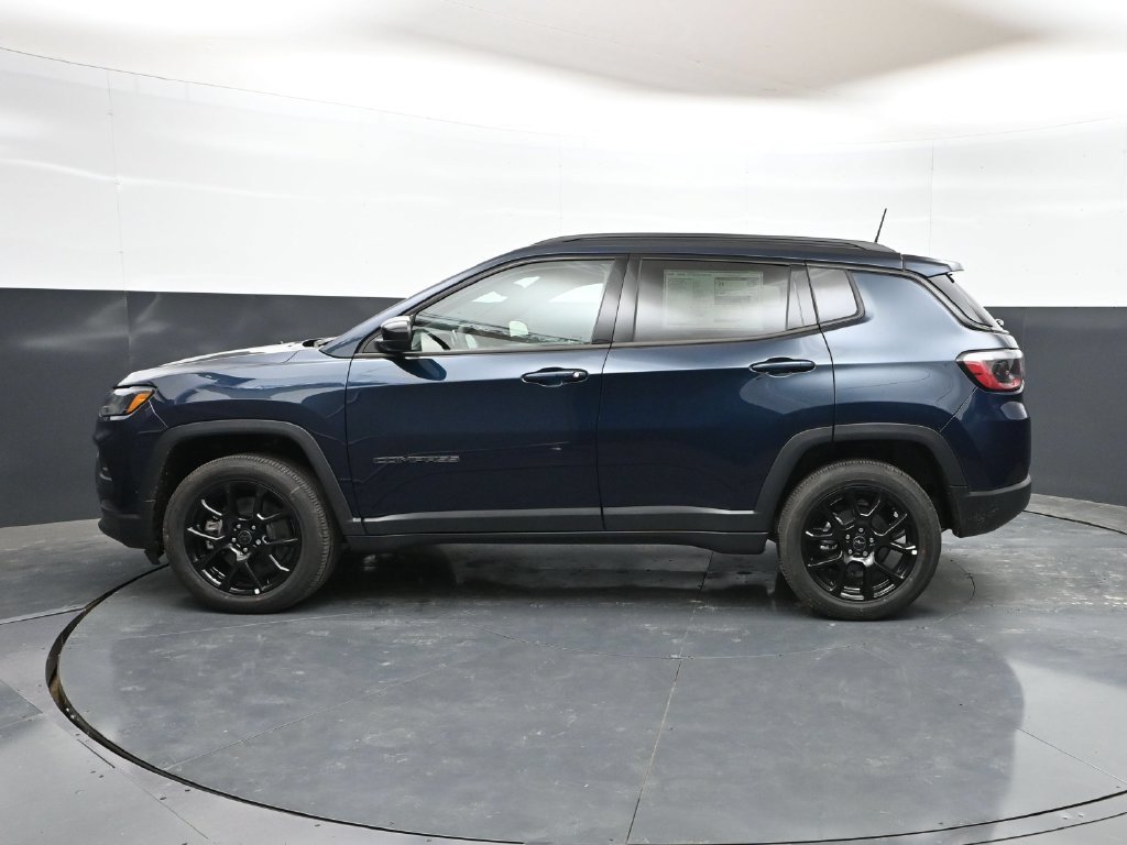 New 2026 Jeep Compass Latitude AWD/4WD image 31