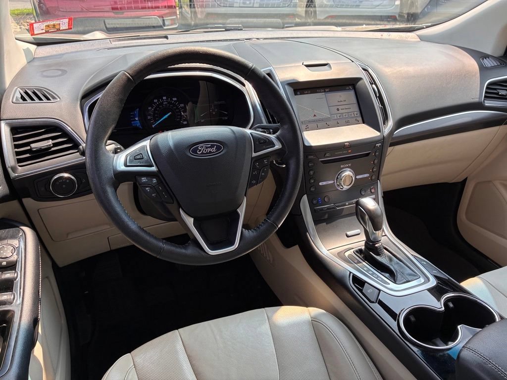 Used 2018 Ford Edge Titanium w/ Equipment Group 302A FWD image 32