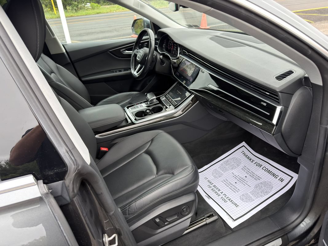 Used 2021 Audi Q8 Premium Plus w/ Premium Plus Package AWD/4WD image 29