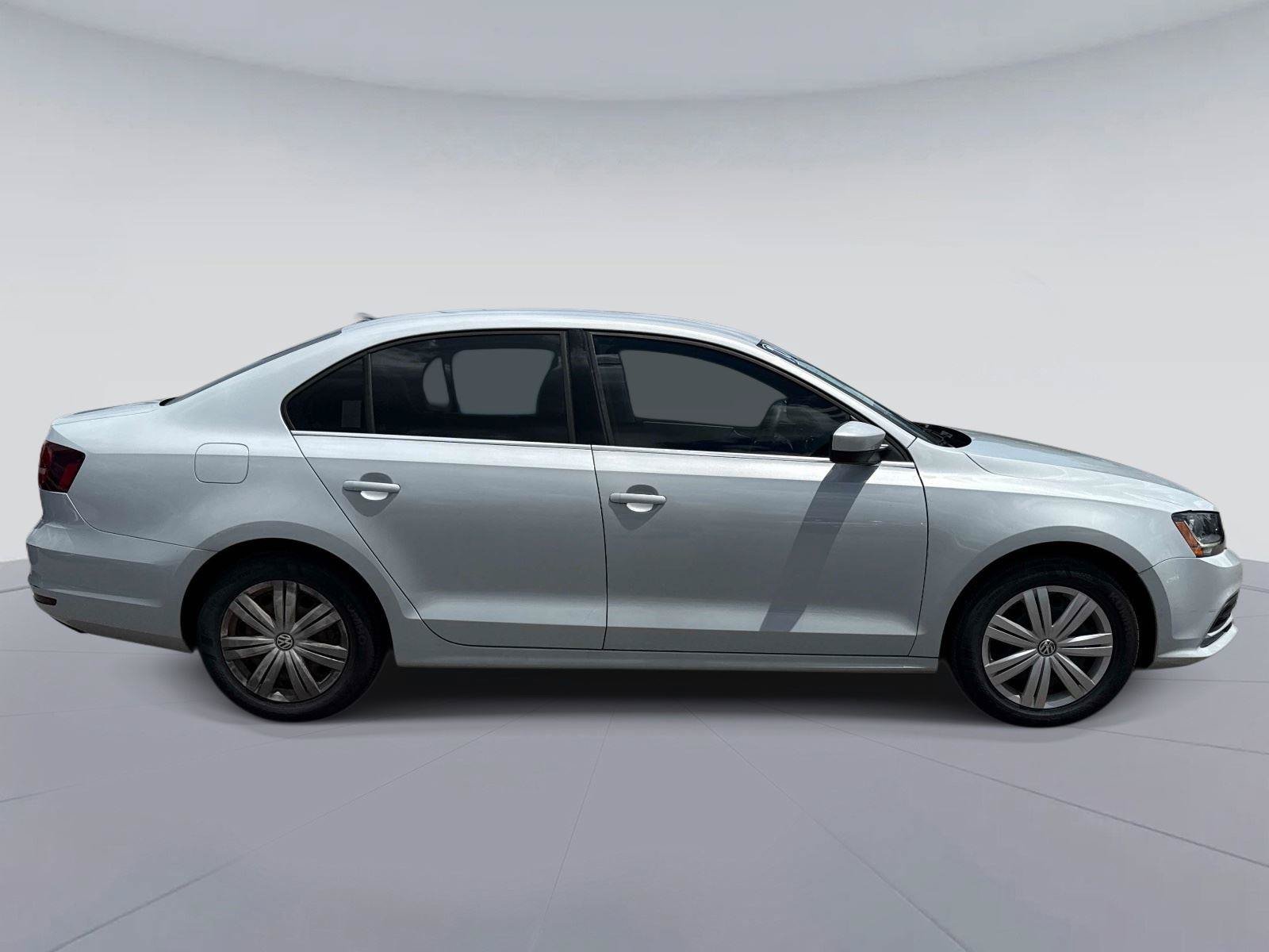 Used 2017 Volkswagen Jetta S FWD image 2