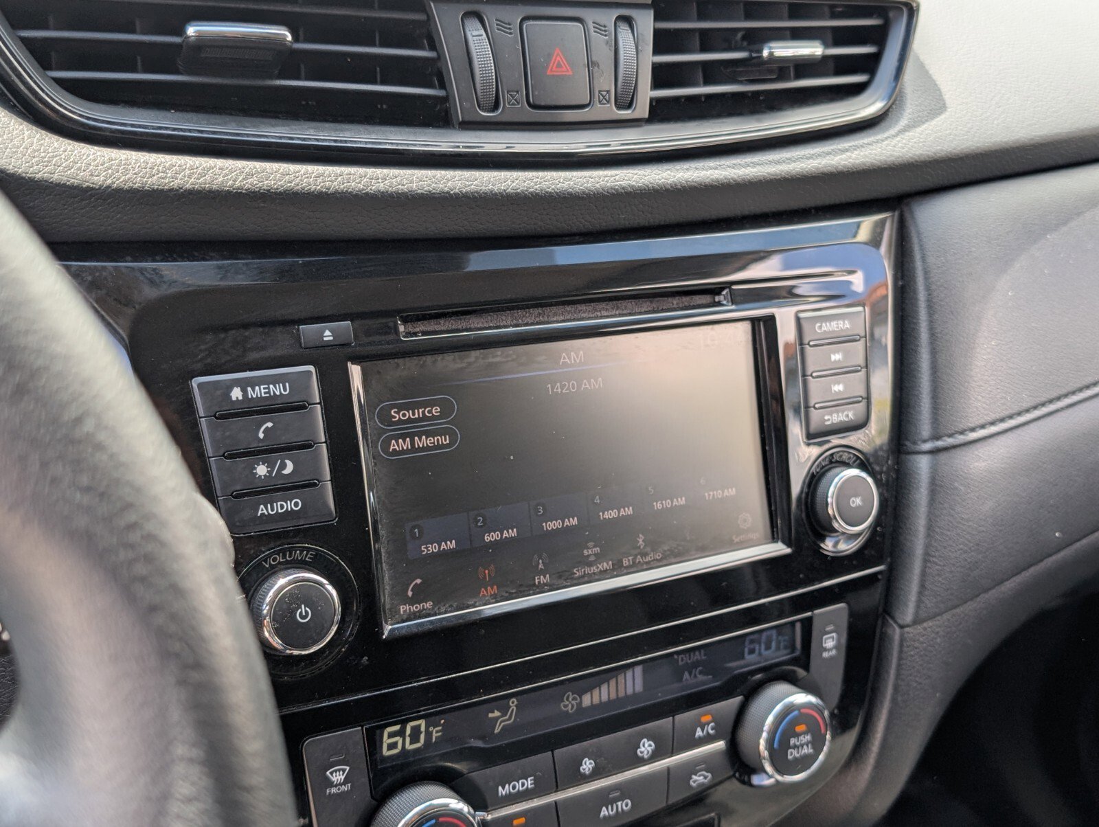 Used 2020 Nissan Rogue SV FWD image 24