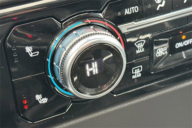 Used 2025 GMC Sierra 1500 Elevation w/ Elevation Premium Package image 29