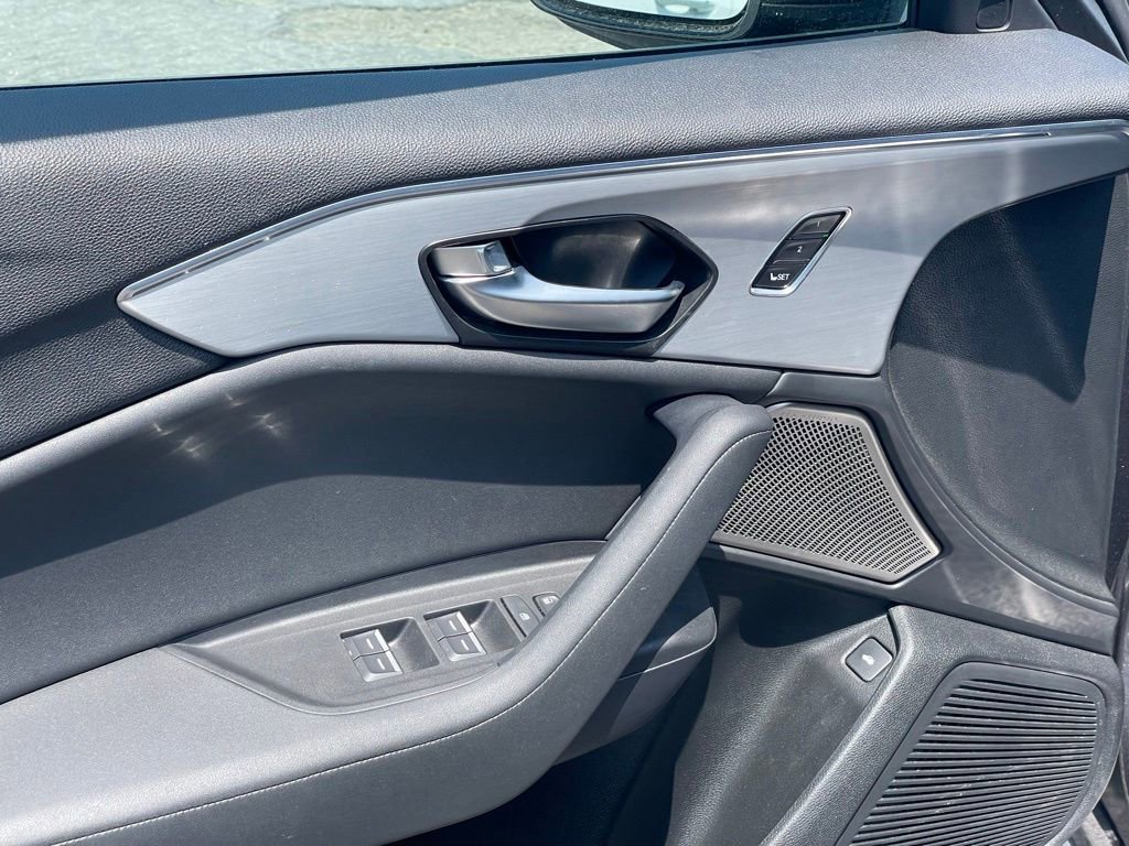 Used 2022 Acura TLX w/ Technology Package FWD image 12
