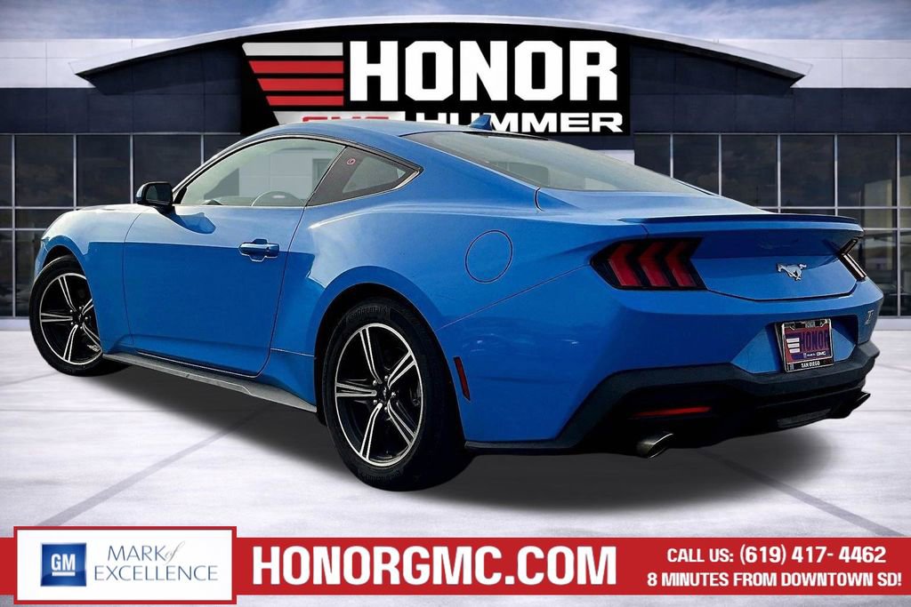 Used 2024 Ford Mustang Premium image 3