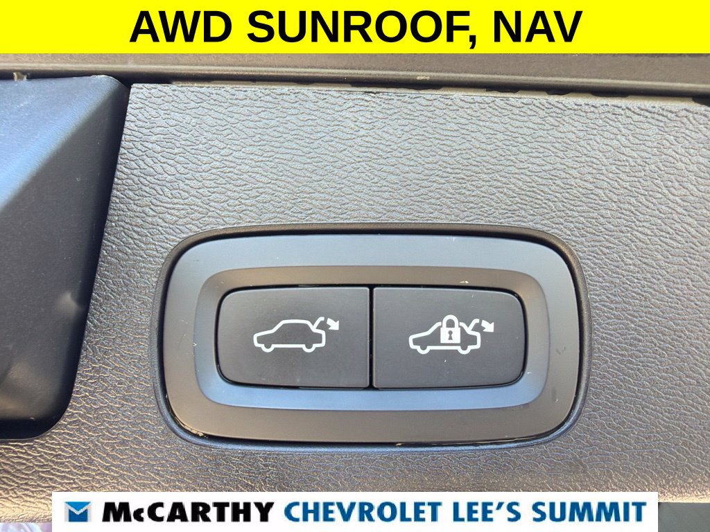 Used 2024 Volvo XC60 B5 Plus AWD/4WD image 53