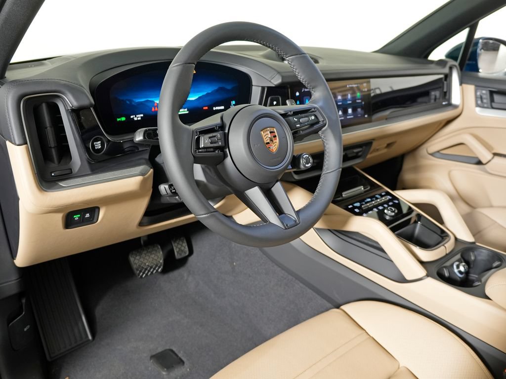 Certified 2026 Porsche Cayenne E-Hybrid AWD/4WD image 4